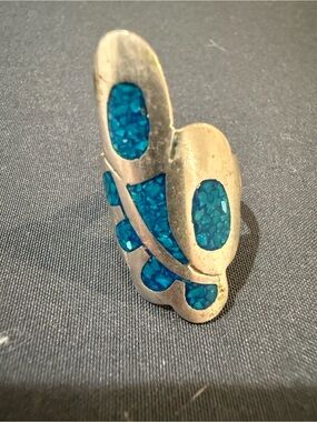 Alpaca stamped ring, with crushed torquise
